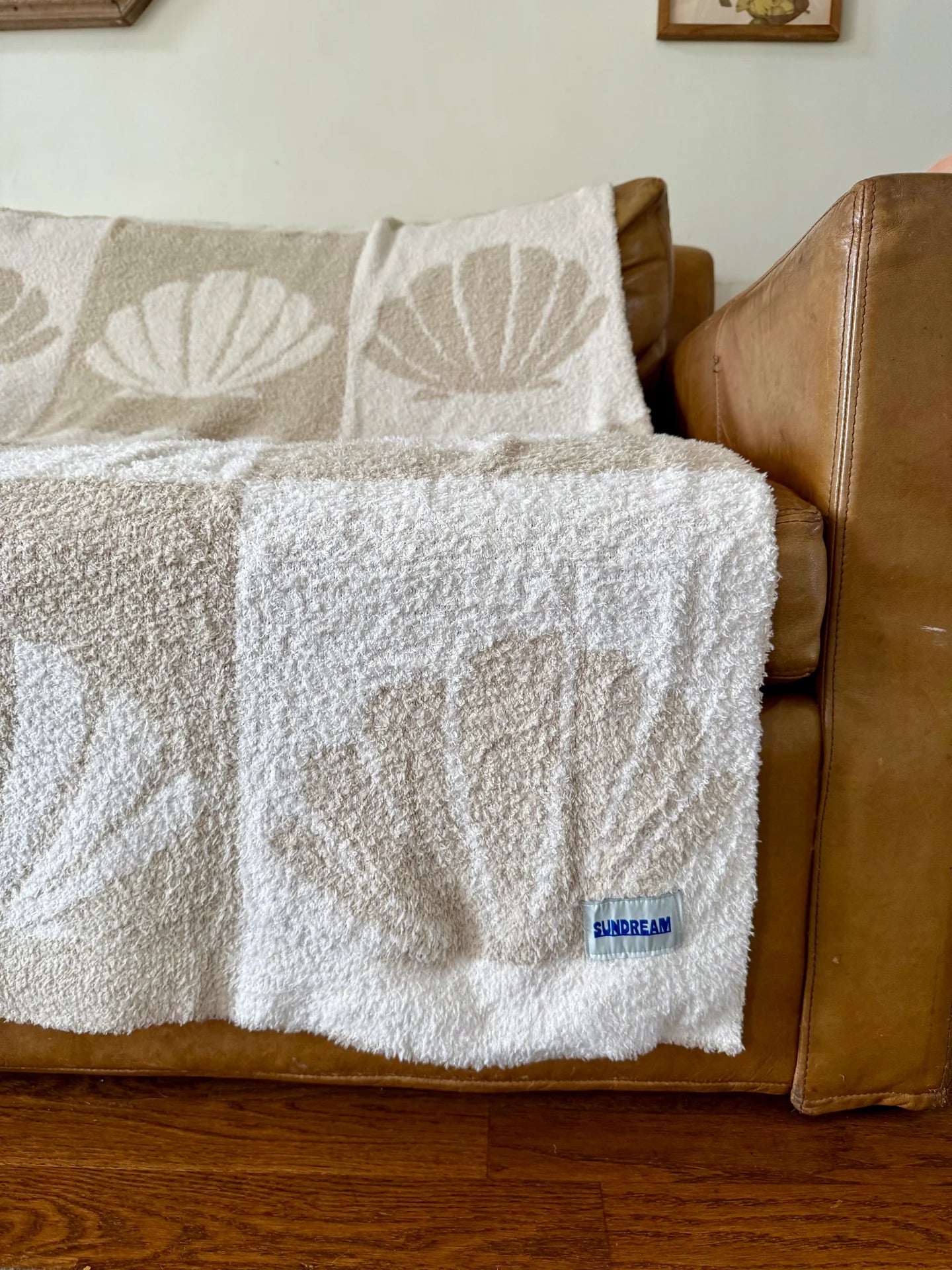 Sundream - ShellCheck Plush Throw - Sand + Tan