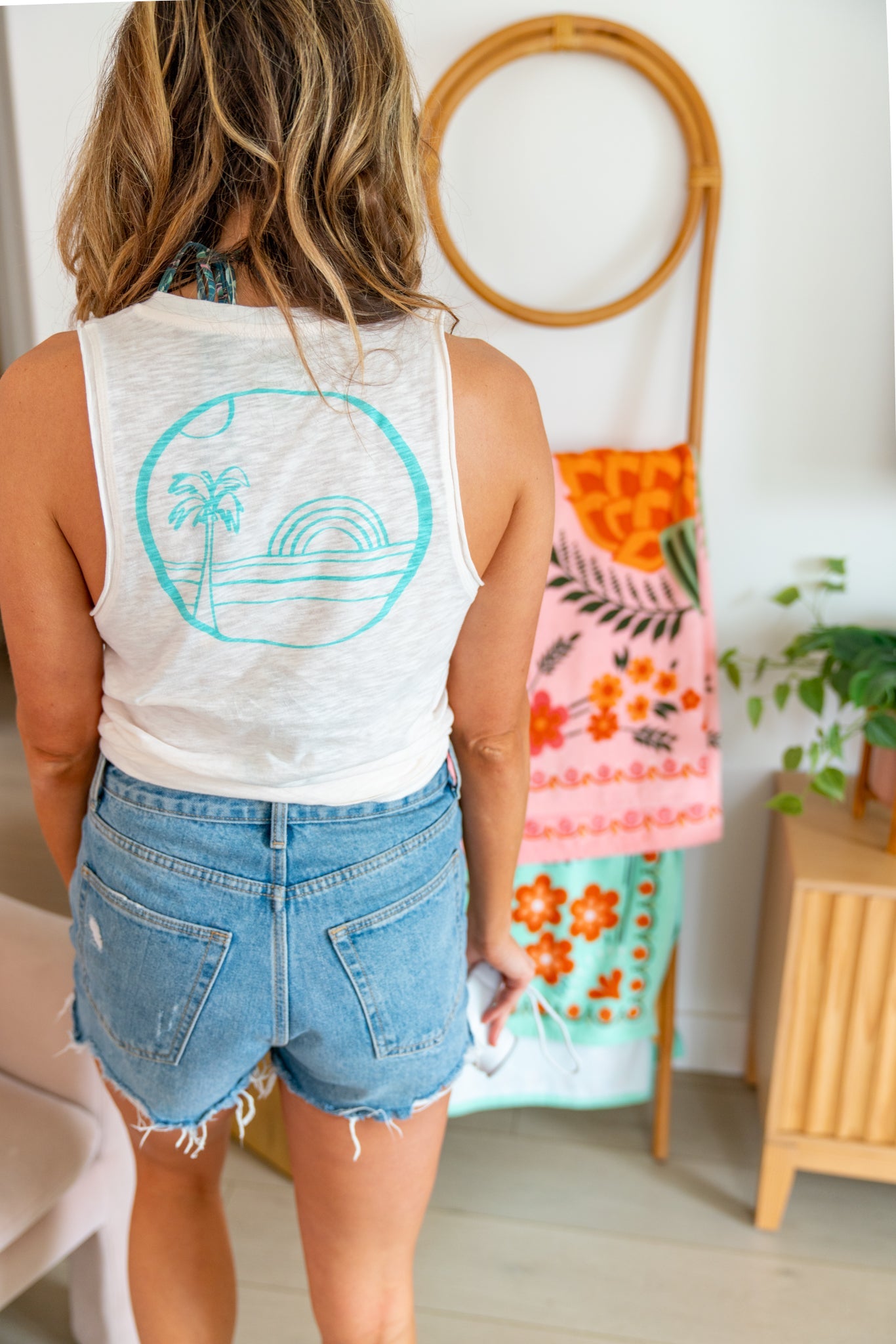 LWLH x Goldfish Kiss - Hawaiian Shores Tank