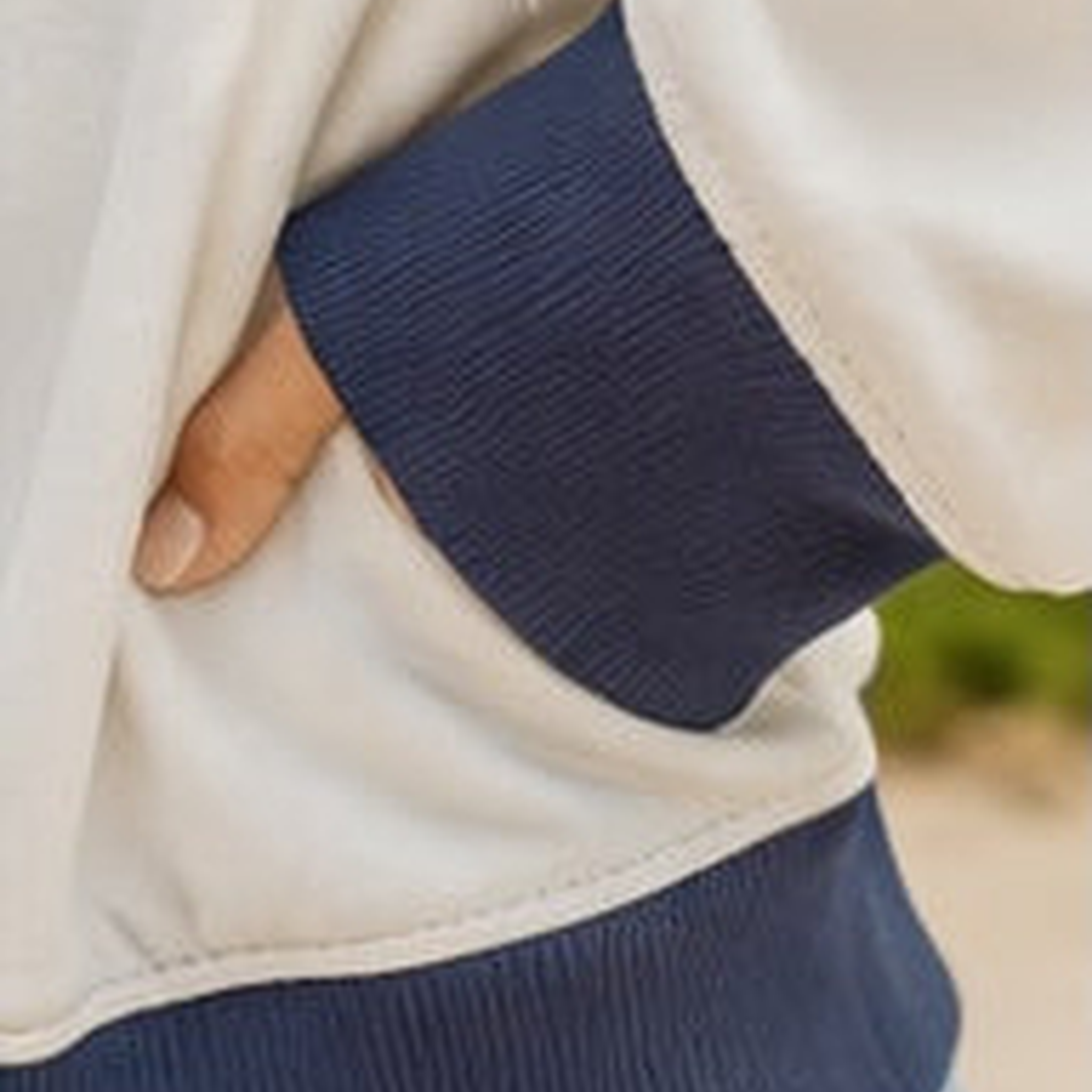 Chaser - The Seashell Daydream Pullover