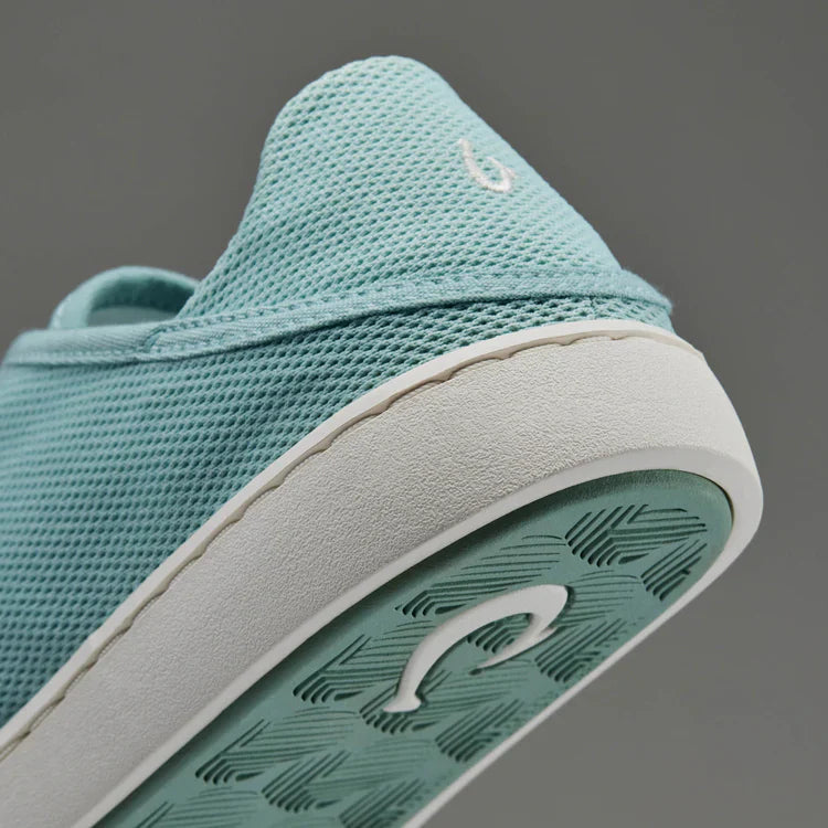 Olukai - Pehuea Lī Women’s Lightweight Sneakers - Swell/White Sand