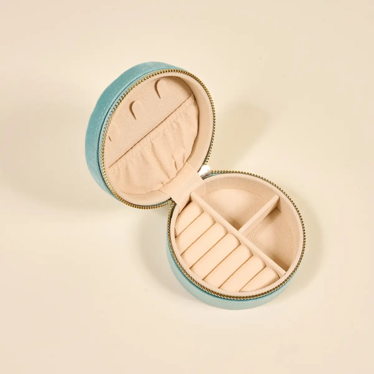 The Darling Effect - Round Velvet Jewelry Case-Seashell