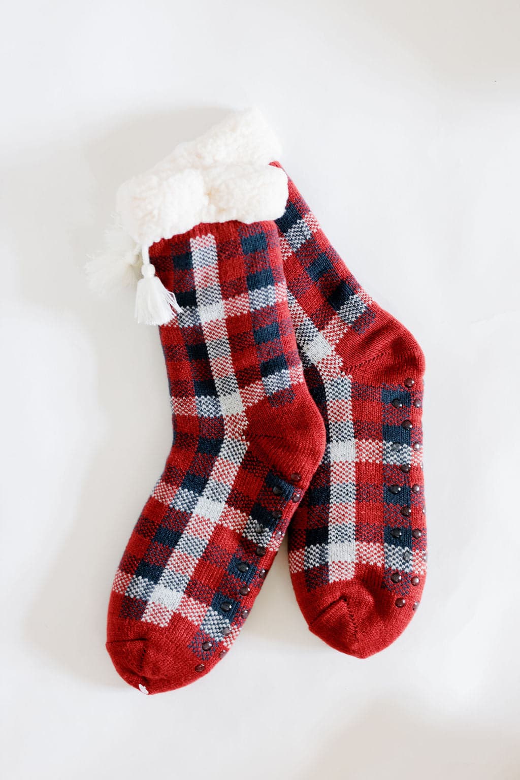 Gyal Bashy - Adult Knit Slipper Socks With Sherpa Lining - Red Check