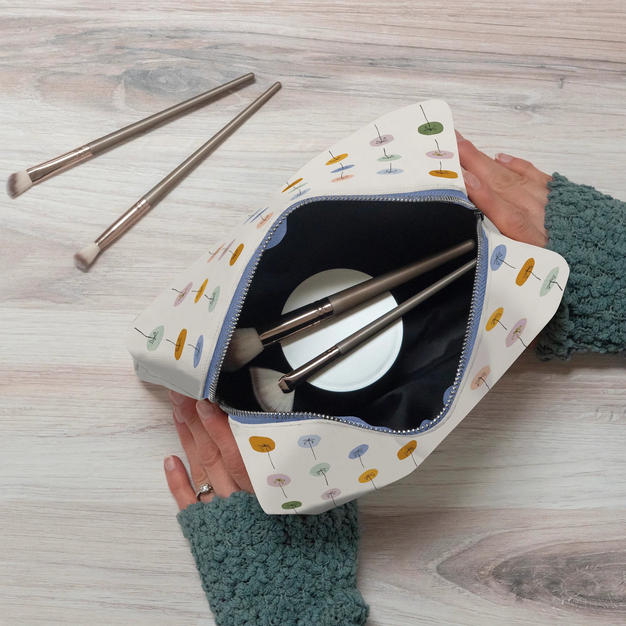 Studio Oh - Dotted Palms Loaf Cosmetic Bag