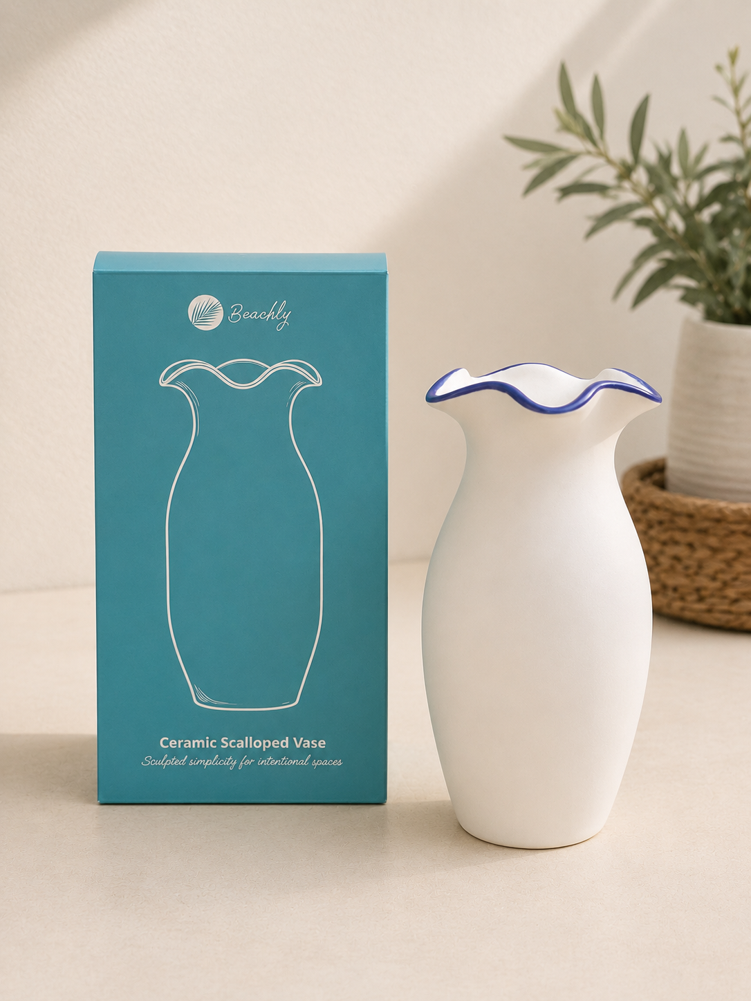 Beachly - Ceramic Scalloped Vase