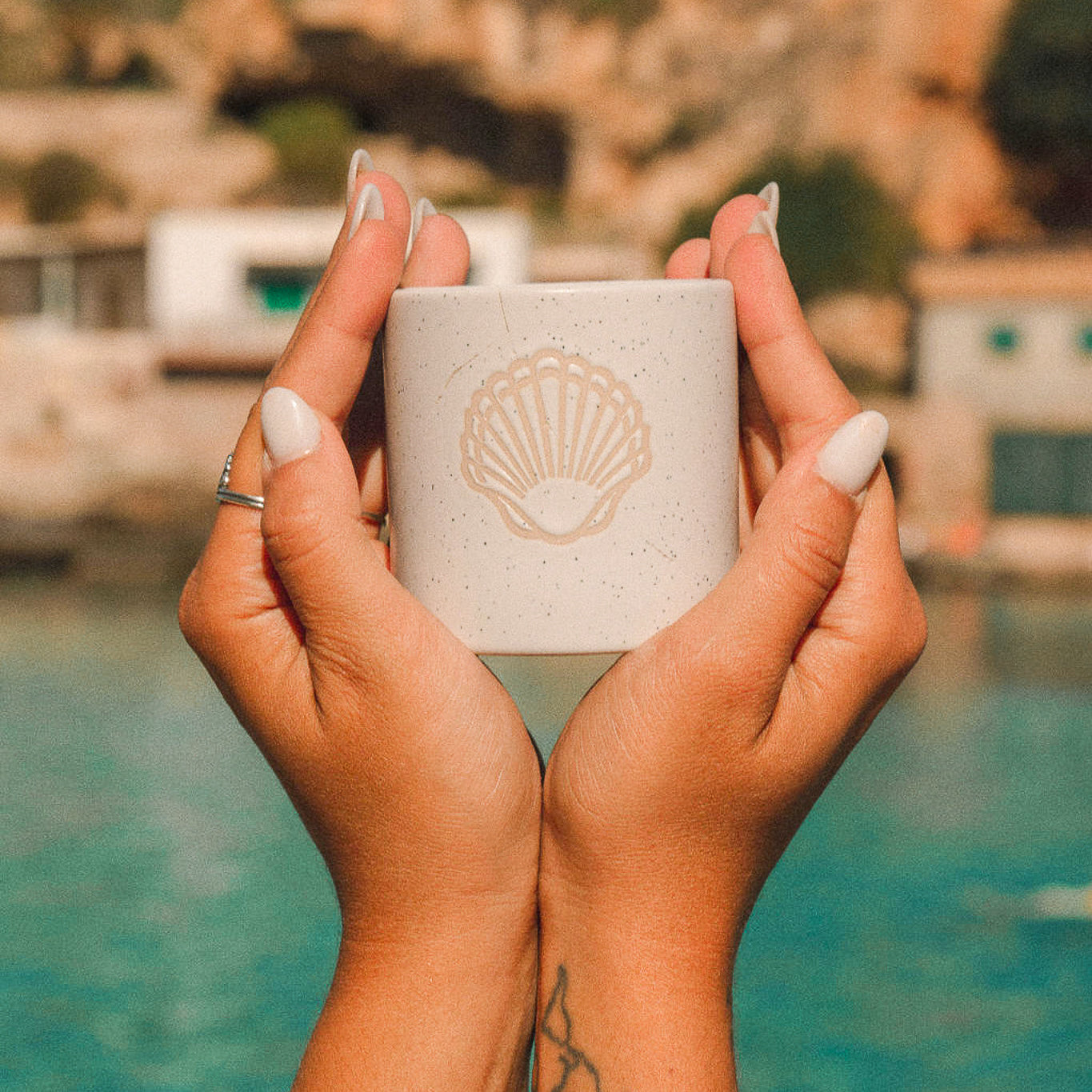 Salt + Umber - The Beach Dweller Candle (N)