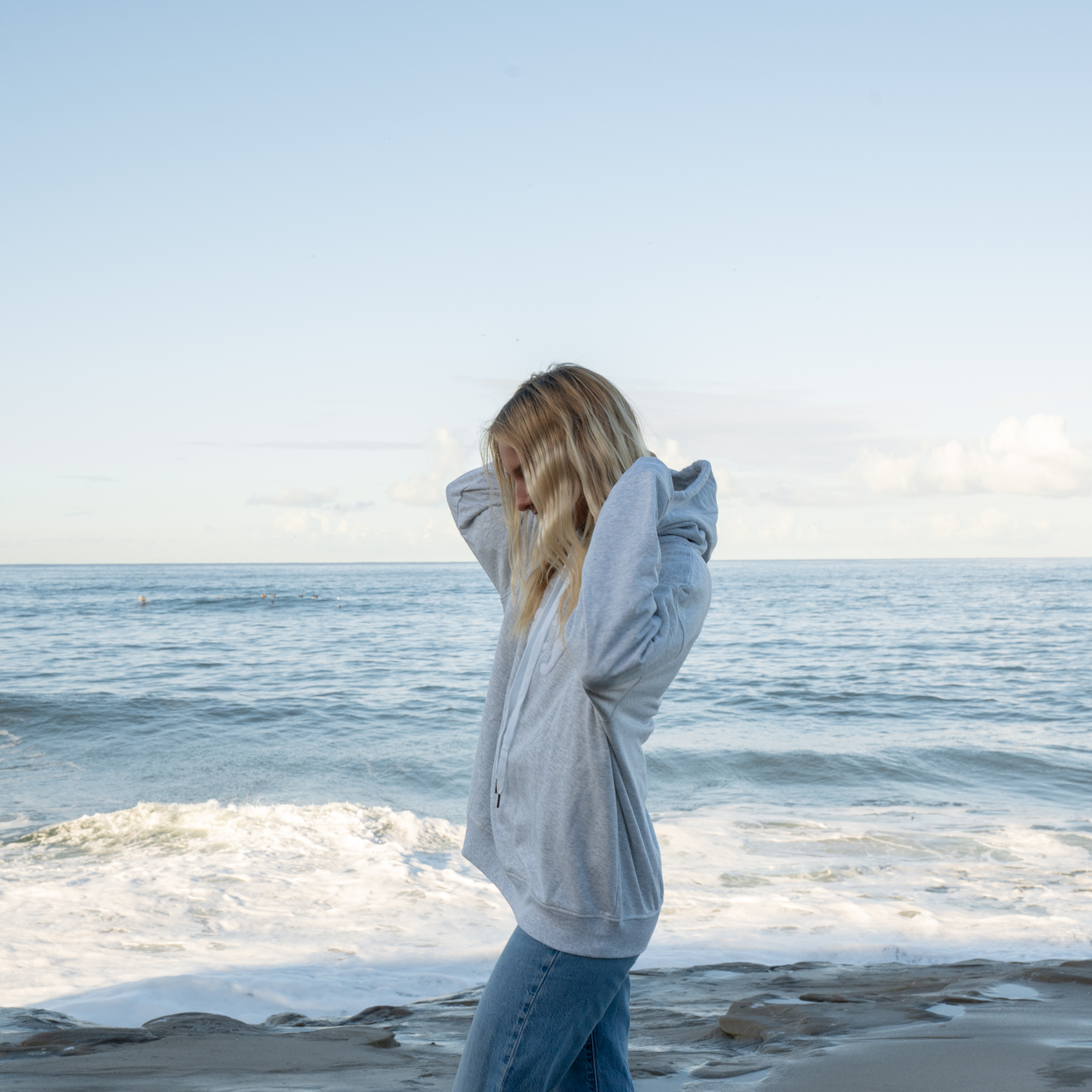 Beachly - The Salty Hoodie - Light Grey