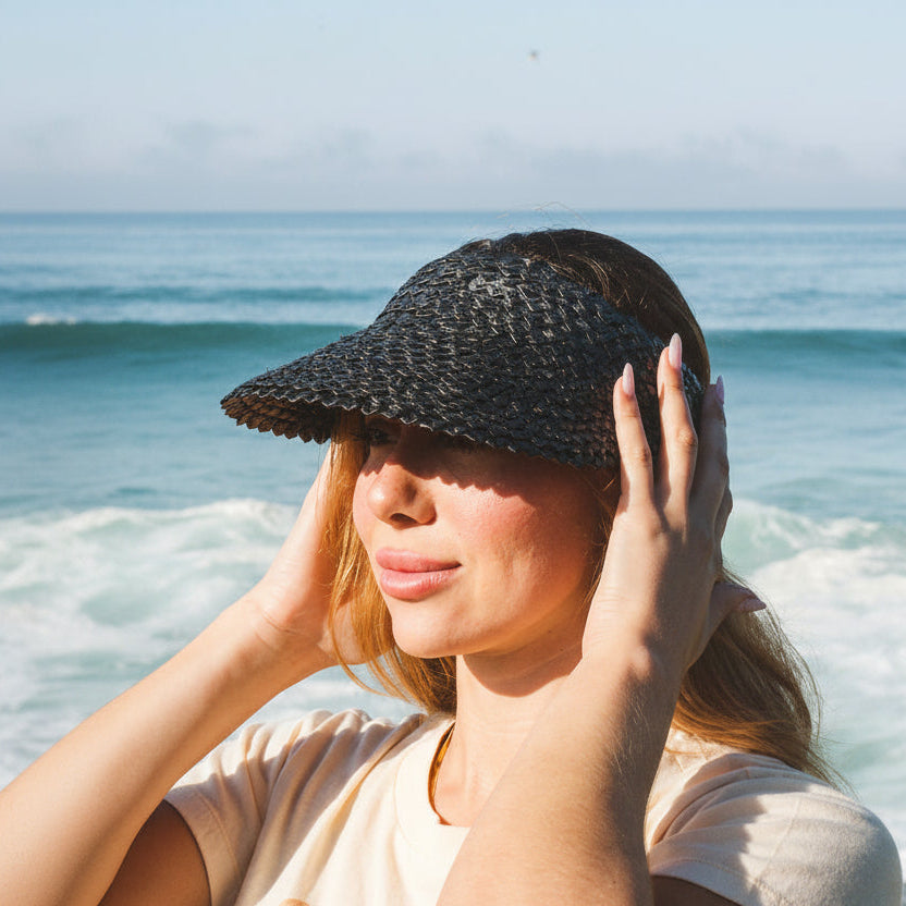 Hemlock - Capri Visor - Onyx