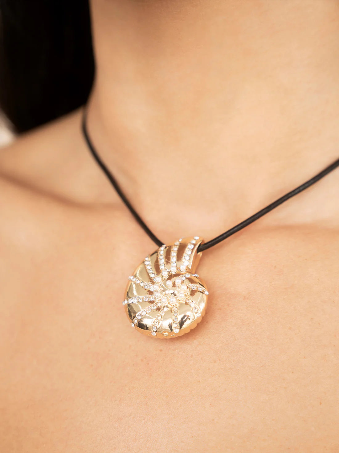 Ettika - Nautilus Shell Cord Necklace