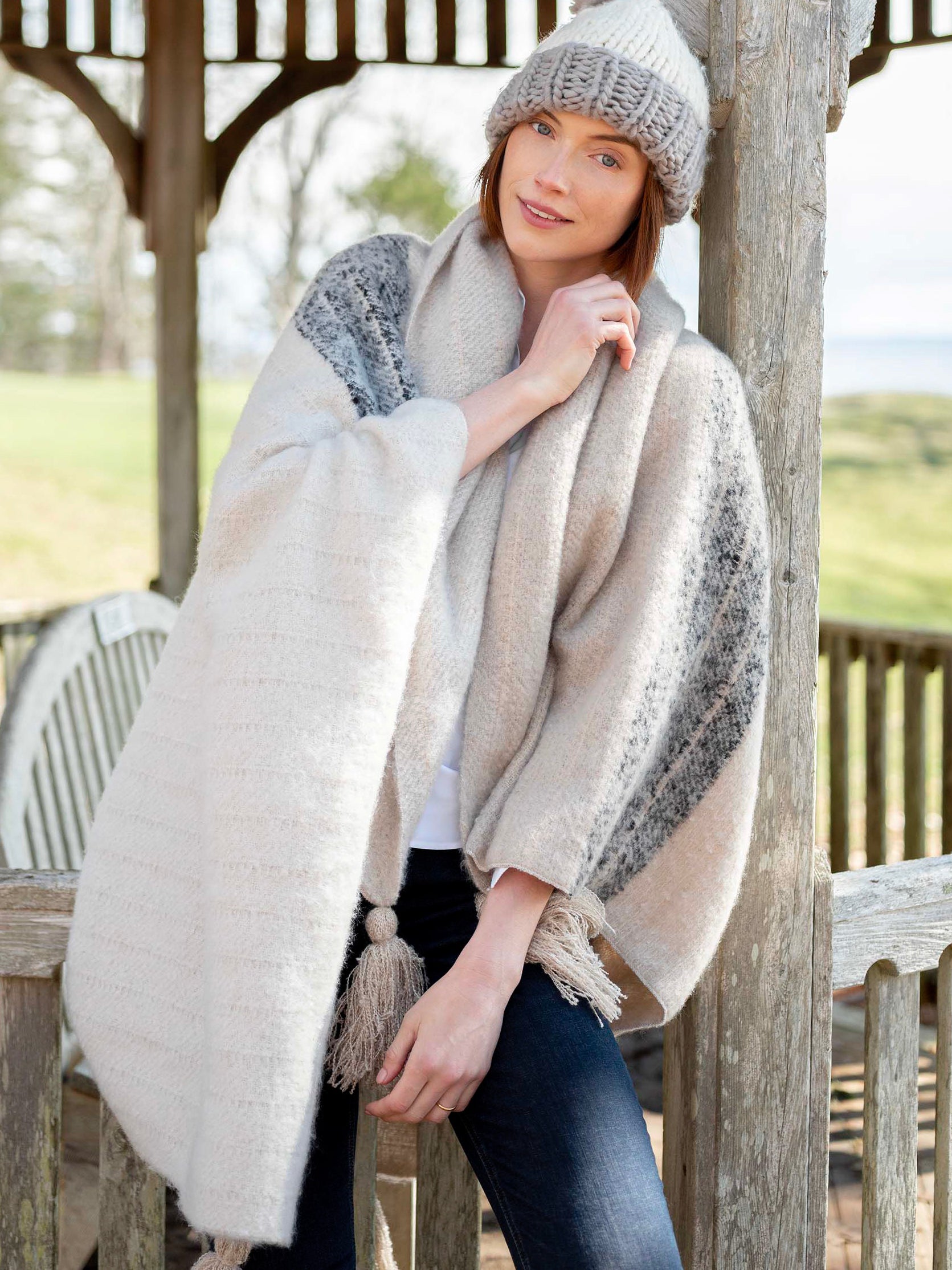 MerSea - Fuzzy Knit Throw Blanket - Black/Winter (Add-On)