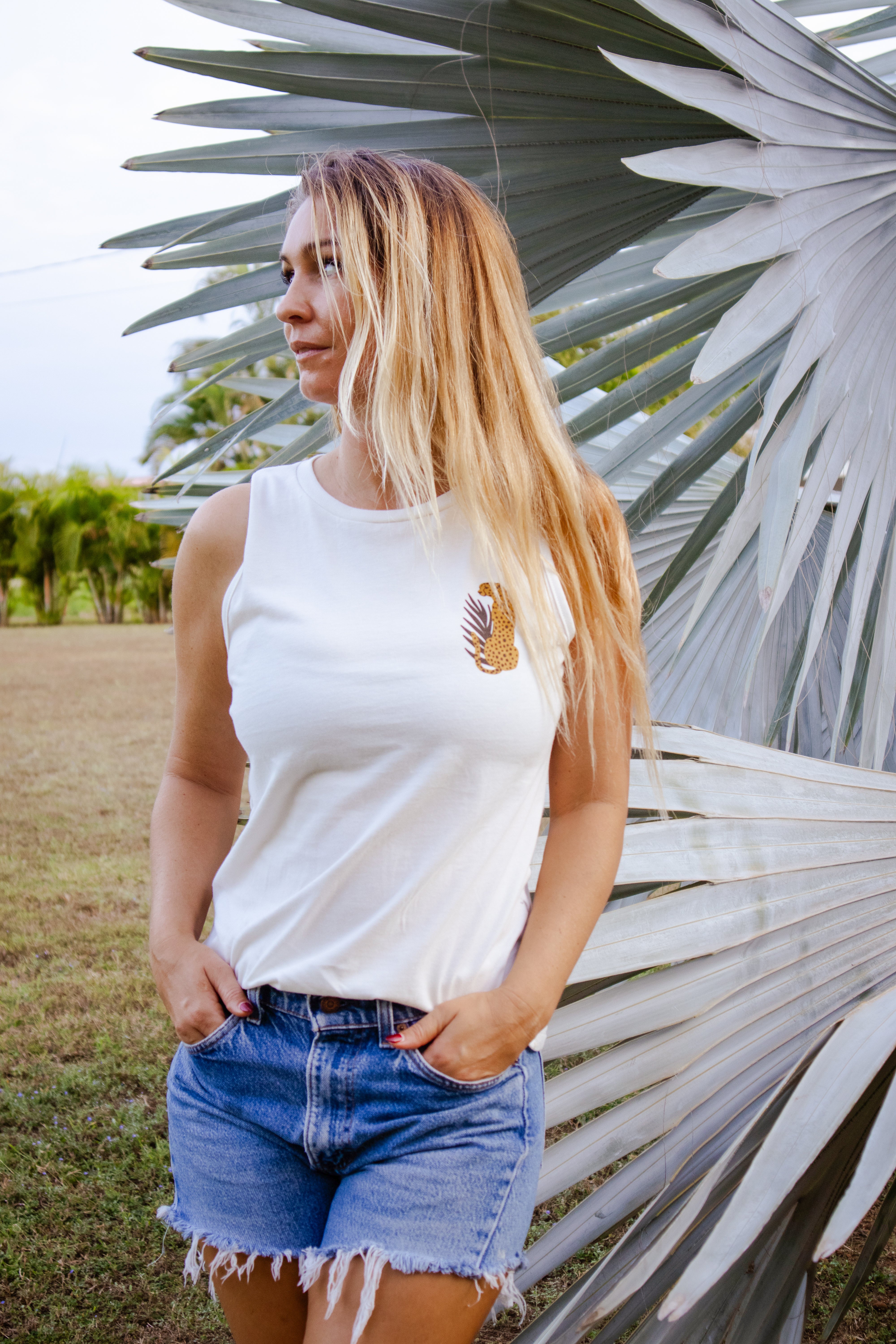 Beachly - Jungle Palms Tank - Antiqua