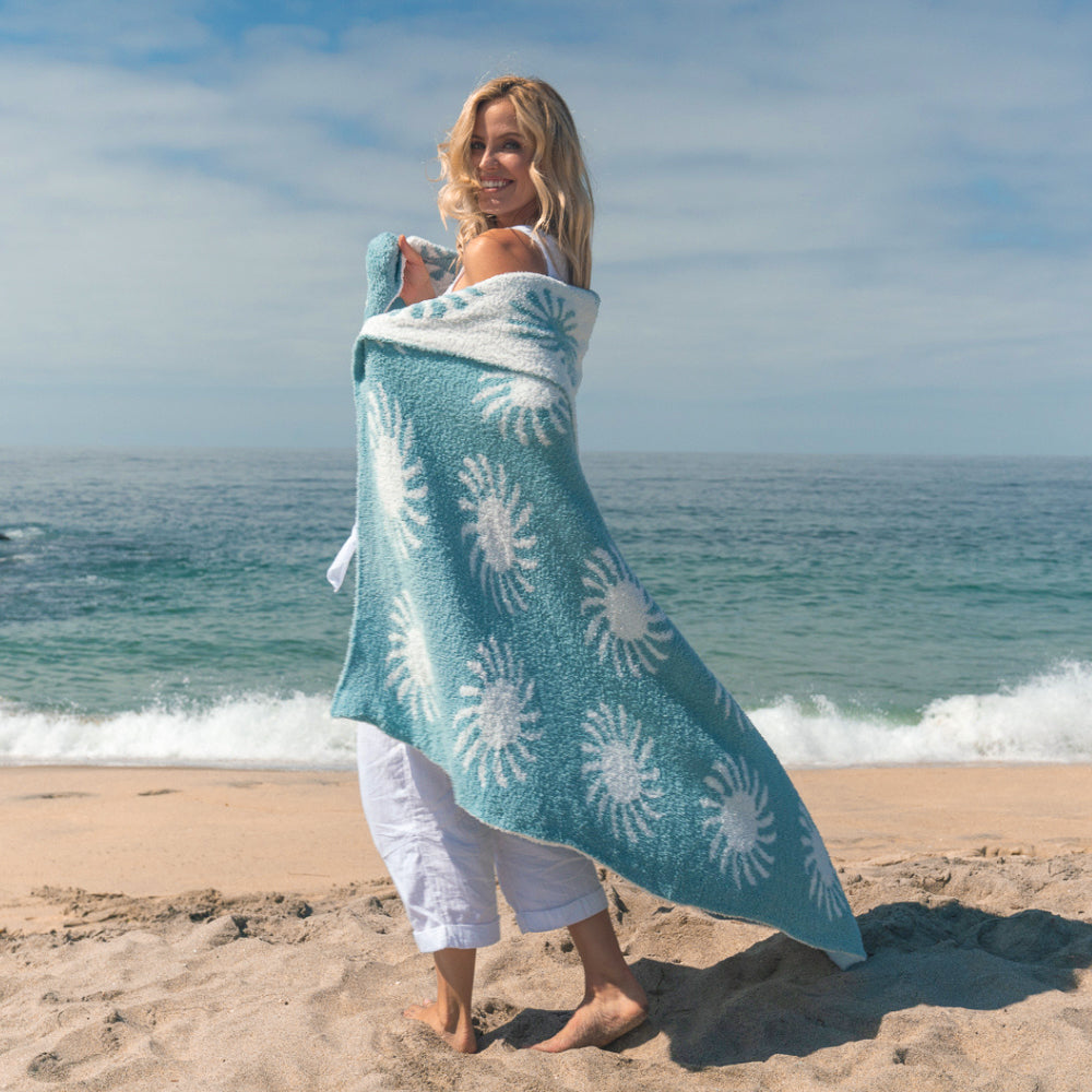 Sundream - The Sun Plush Throw - Tide Pool