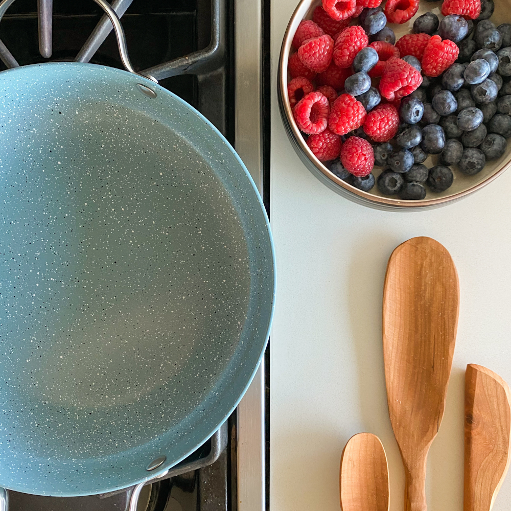 Brooklyn Steel Co. - The 10" Double Handled Venus Pan (+)