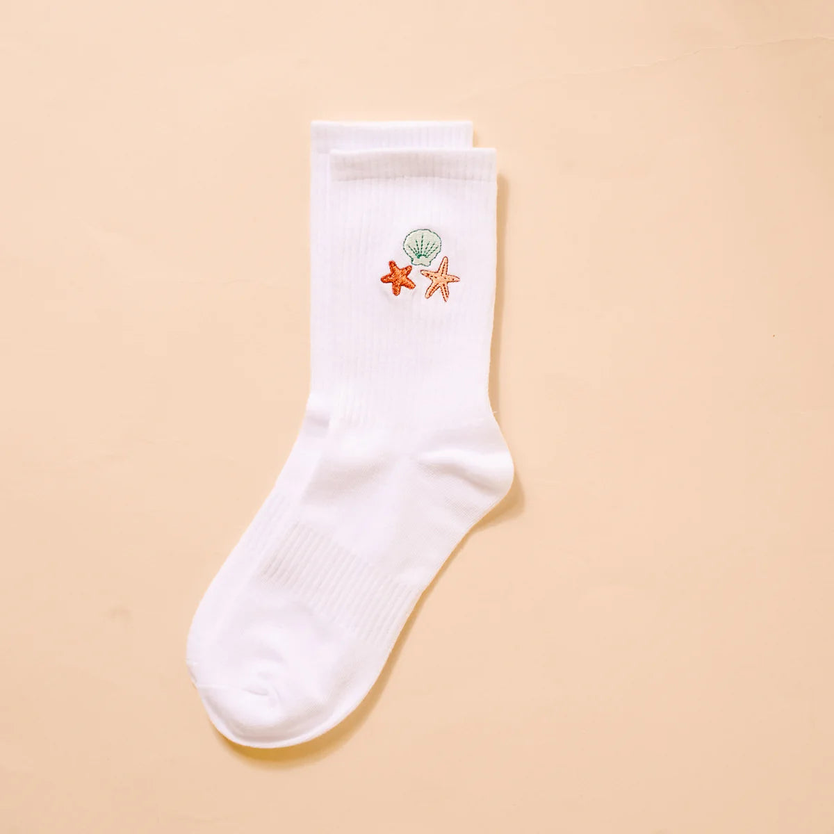 The Darling Effect - Seashells Embroidered Crew Socks