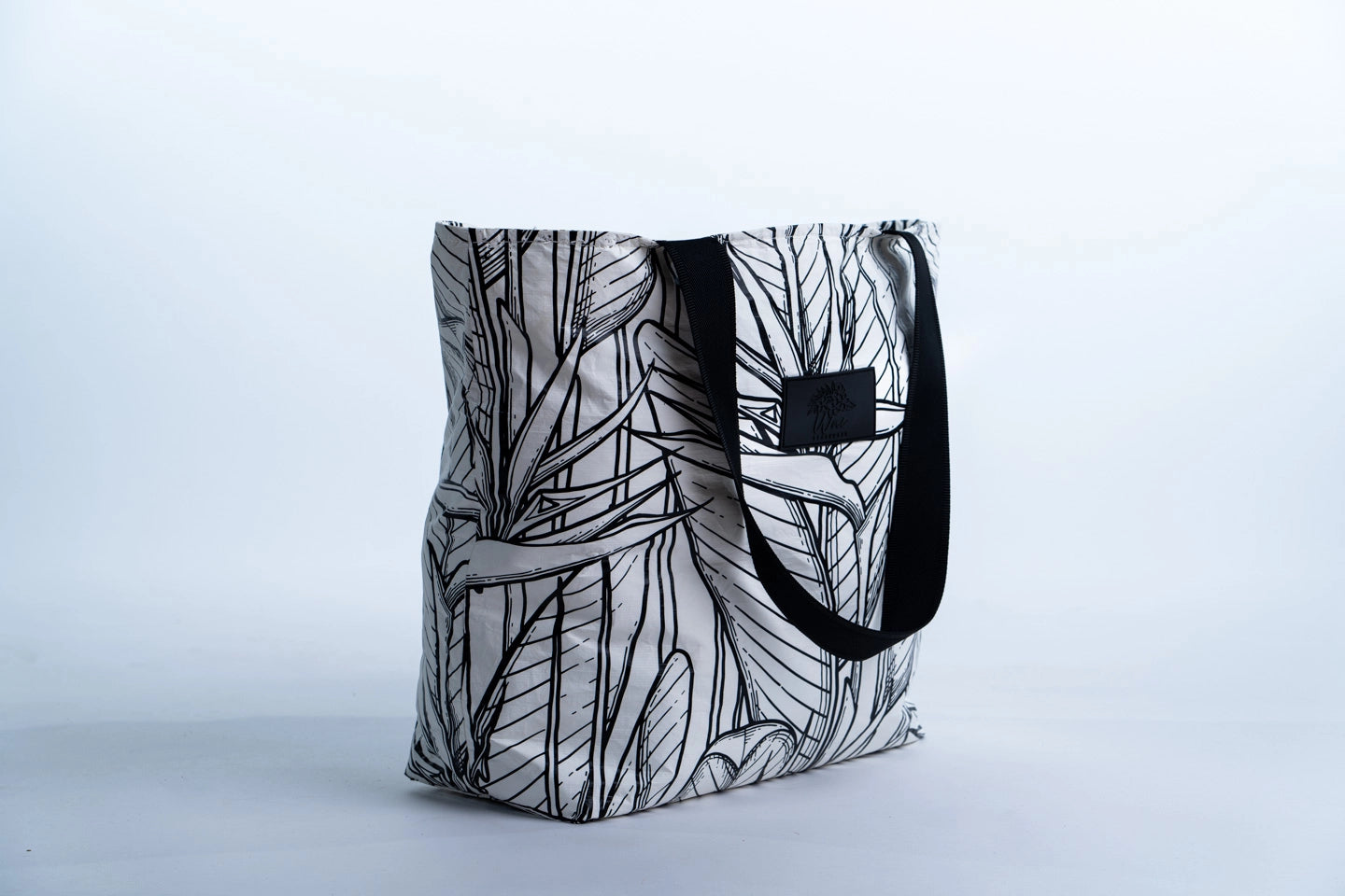 Wai Beachwear - Summer Tote Beach Bag - Travel Bag - White Strelitzia (Add-On)