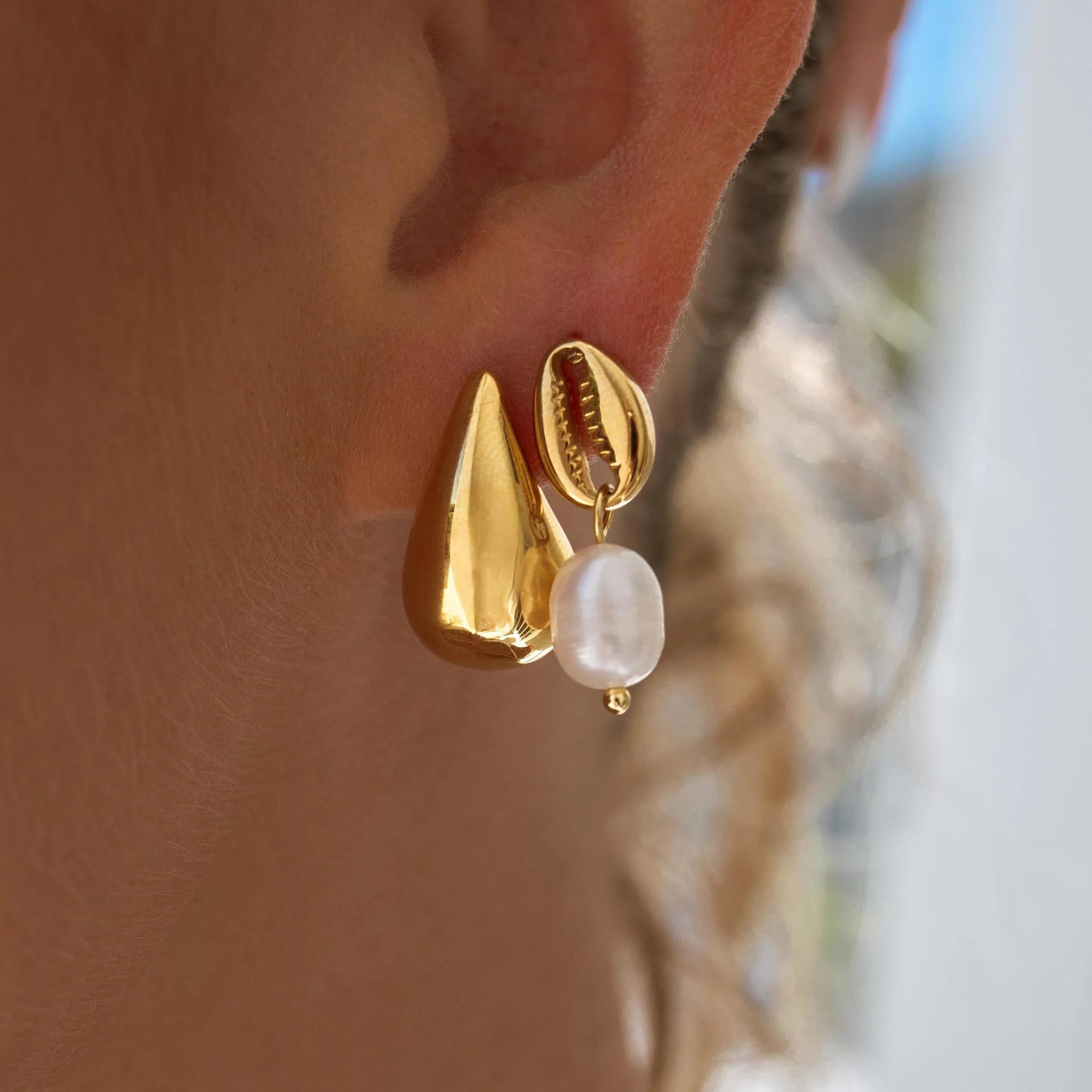 Alco - Island Earrings - Gold