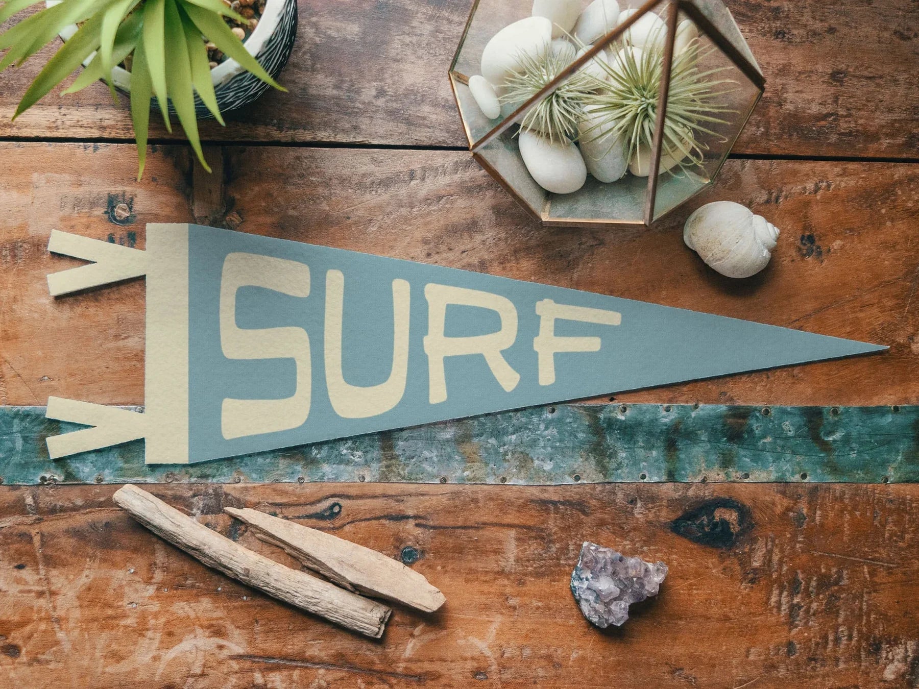 Benoits Design -  Surf Felt Large Pennant