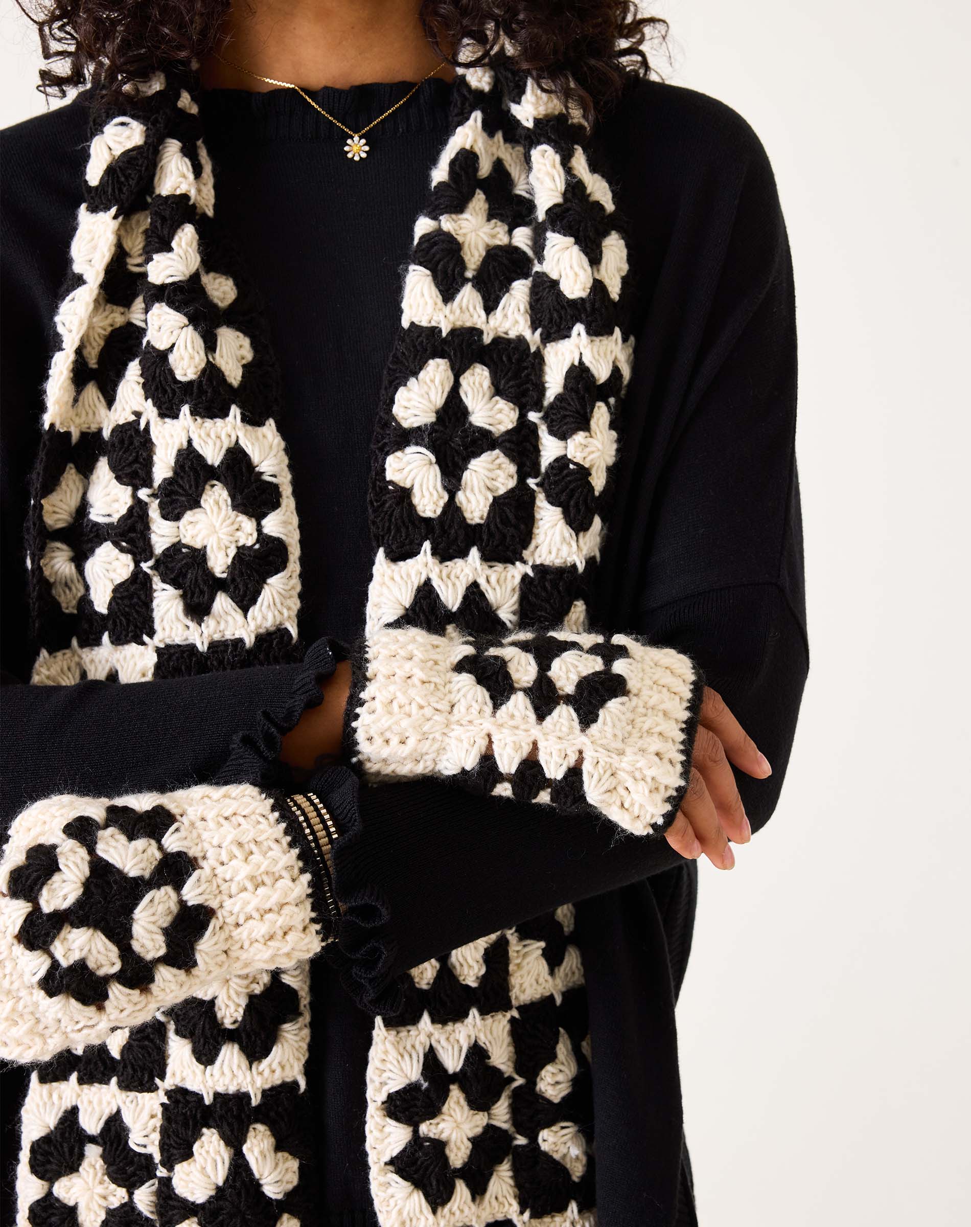 MerSea - La Paz Crochet Scarf - Cream/Black