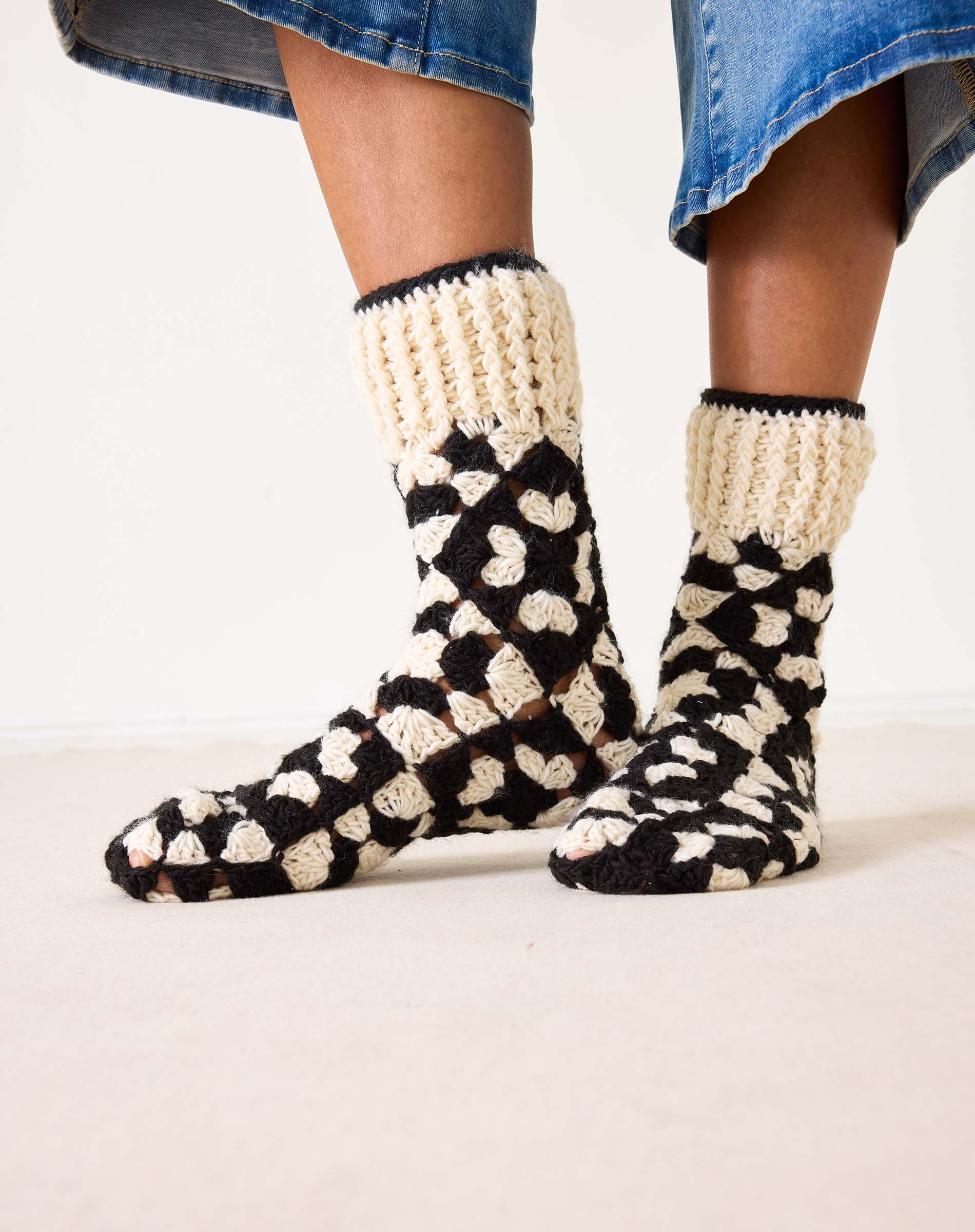 MerSea - La Paz Crochet Slipper Socks - Cream/Black