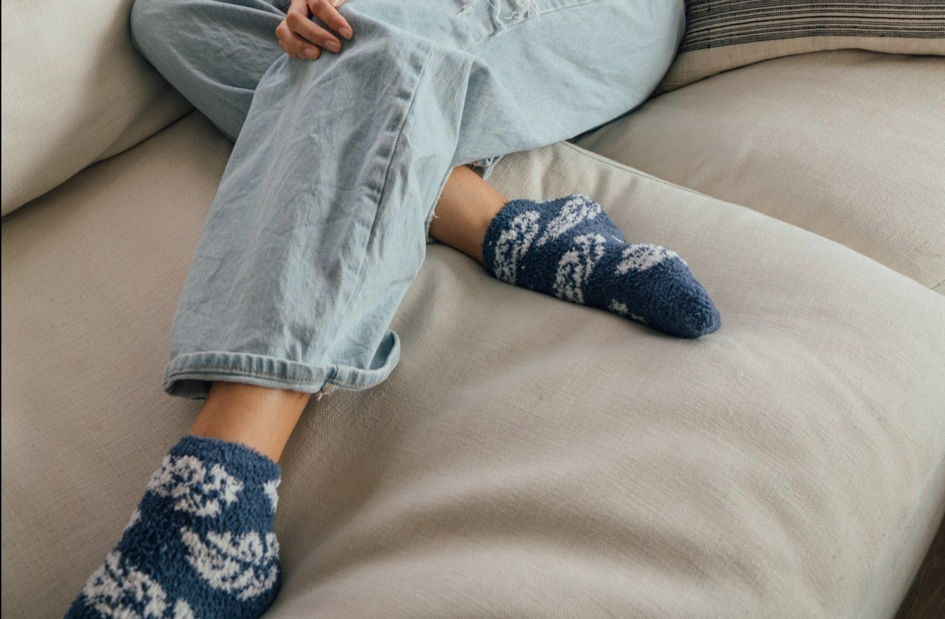 Salt Sisters - The Monstera Fuzzy Socks (N)